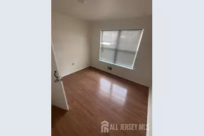 778 Harbortown Boulevard, Perth Amboy, NJ 08861 - Photo 10