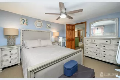 32 Loring Avenue, Edison, NJ 08817 - Photo 16