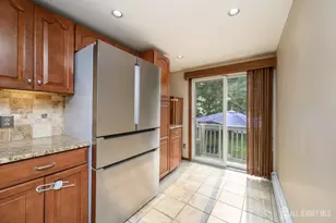 32 Loring Ave, Edison, NJ 08817 - Photo 10