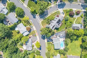 560 Wakefield Dr, Metuchen, NJ 08840 - Photo 6