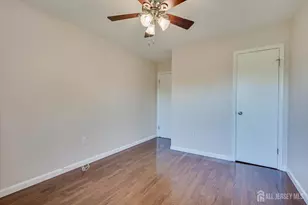 1111 Green Hollow Dr, Iselin, NJ 08830 - Photo 20