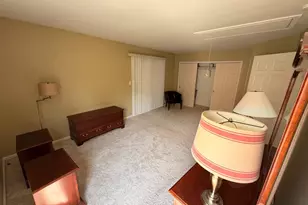 30 Van Pelt Ct, East Brunswick Township, NJ 08816 - Photo 12