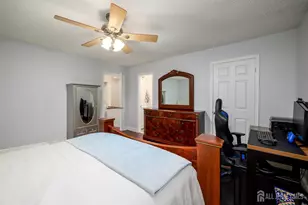 136 Woodmere Dr, Sayreville, NJ 08859 - Photo 22