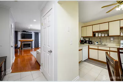 136 Woodmere Drive, Sayreville, NJ 08859 - Photo 6