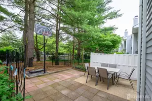 136 Woodmere Dr, Sayreville, NJ 08859 - Photo 24