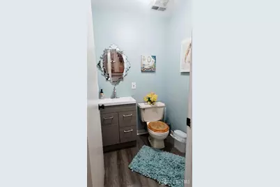 402 Holly Drive, Perth Amboy, NJ 08861 - Photo 20