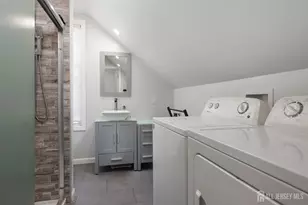 661 Leone St, Woodbridge Township, NJ 07095 - Photo 22