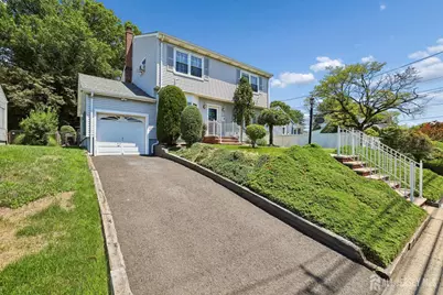 304 Green Street, Woodbridge Township, NJ 07095 - Photo 2