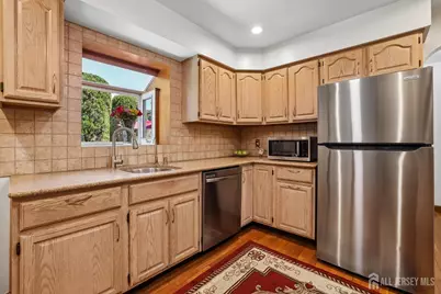 304 Green Street, Woodbridge Township, NJ 07095 - Photo 8