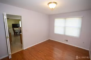 66 Morris Ct, Sayreville, NJ 08879 - Photo 10