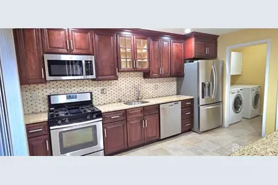 44 Azalea Court, South Brunswick Township, NJ 08852 - Photo 2