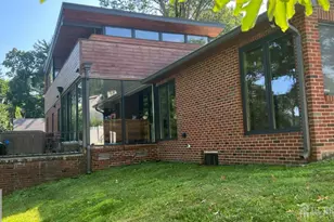 19 Garden Terrace, East Brunswick Township, NJ 08816 - Photo 2