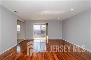 107 Edison Glen Terrace, Edison, NJ 08837 - Photo 2