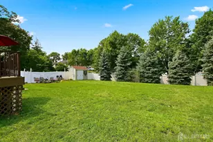25 Dusko Dr, Sayreville, NJ 08859 - Photo 24