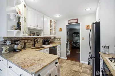 25 Dusko Drive, Sayreville, NJ 08859 - Photo 10