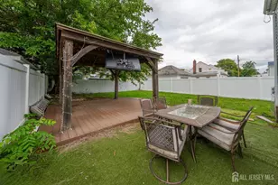 11 E Kupsch Street E, Sayreville, NJ 08872 - Photo 24