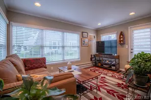 451 Roxbury Ln, Monroe Township, NJ 08831 - Photo 8