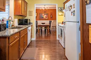 451 Roxbury Ln, Monroe Township, NJ 08831 - Photo 6