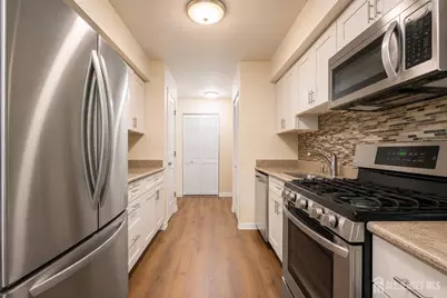 201 Edison Glen Terrace, Edison, NJ 08837 - Photo 6