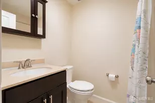 201 Edison Glen Terrace, Edison, NJ 08837 - Photo 14