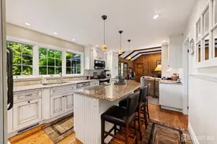 11 Beechtree Ln, Plainsboro Township, NJ 08536 - Photo 18