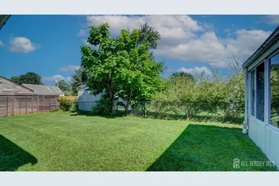 33 Patton Drive, Sayreville, NJ 08872 - Photo 6
