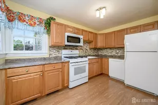23 Hearthstone Ave, Fords, NJ 08863 - Photo 10