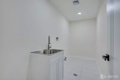 300 E Chestnut Avenue E, Metuchen, NJ 08840 - Photo 64