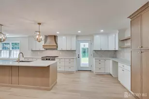 300 E Chestnut Ave E, Metuchen, NJ 08840 - Photo 32
