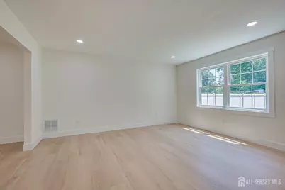 300 E Chestnut Avenue E, Metuchen, NJ 08840 - Photo 26