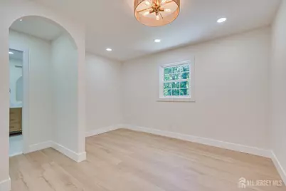 300 E Chestnut Avenue E, Metuchen, NJ 08840 - Photo 54