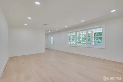 300 E Chestnut Avenue E, Metuchen, NJ 08840 - Photo 28