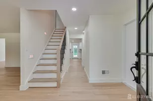300 E Chestnut Ave E, Metuchen, NJ 08840 - Photo 18