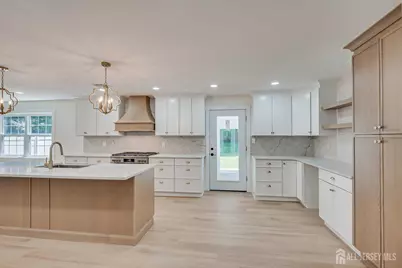 300 E Chestnut Avenue E, Metuchen, NJ 08840 - Photo 36
