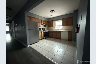 35 Tillinghast Street, Newark, NJ 07108 - Photo 4