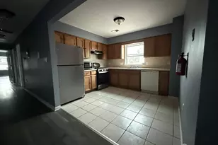 35 Tillinghast St, Newark, NJ 07108 - Photo 4
