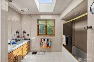 19 Cherokee Rd, East Brunswick Township, NJ 08816 - Photo 30