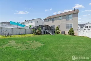 130 Clauss St, Carteret, NJ 07008 - Photo 32