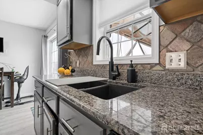 130 Clauss Street, Carteret, NJ 07008 - Photo 16