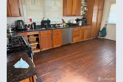 123 Lewis Street, Perth Amboy, NJ 08861 - Photo 2