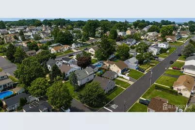 327 Woodland Avenue, Sayreville, NJ 08879 - Photo 34