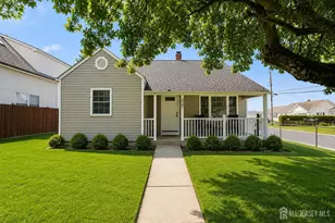327 Woodland Ave, Sayreville, NJ 08879 - Photo 2