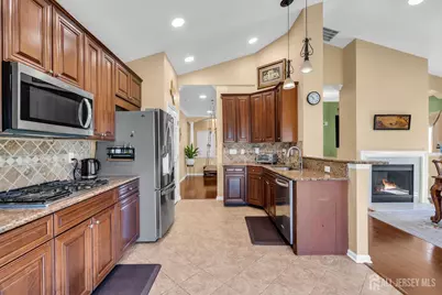 10 Nappa Court, Monroe Township, NJ 08831 - Photo 24