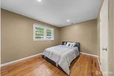 41 Montclair Avenue, Edison, NJ 08820 - Photo 18