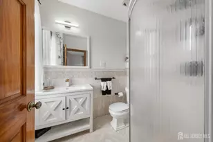 4 Jeanette St, Carteret, NJ 07008 - Photo 8