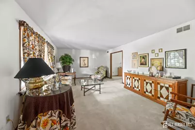11 Aspen Circle, Edison, NJ 08820 - Photo 6