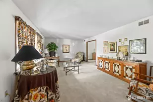 11 Aspen Cir, Edison, NJ 08820 - Photo 6