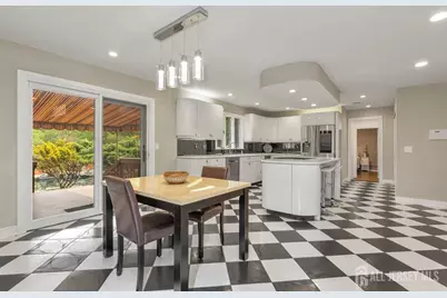 403 New Dover Road, Colonia, NJ 07067 - Photo 8