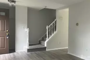 27 Beechwood Ct, South Brunswick Township, NJ 08852 - Photo 4