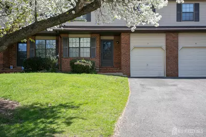7 Cactus Court, Edison, NJ 08820 - Photo 2